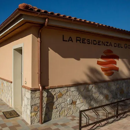 La Residenza Del Golfo Aparthotel 2*